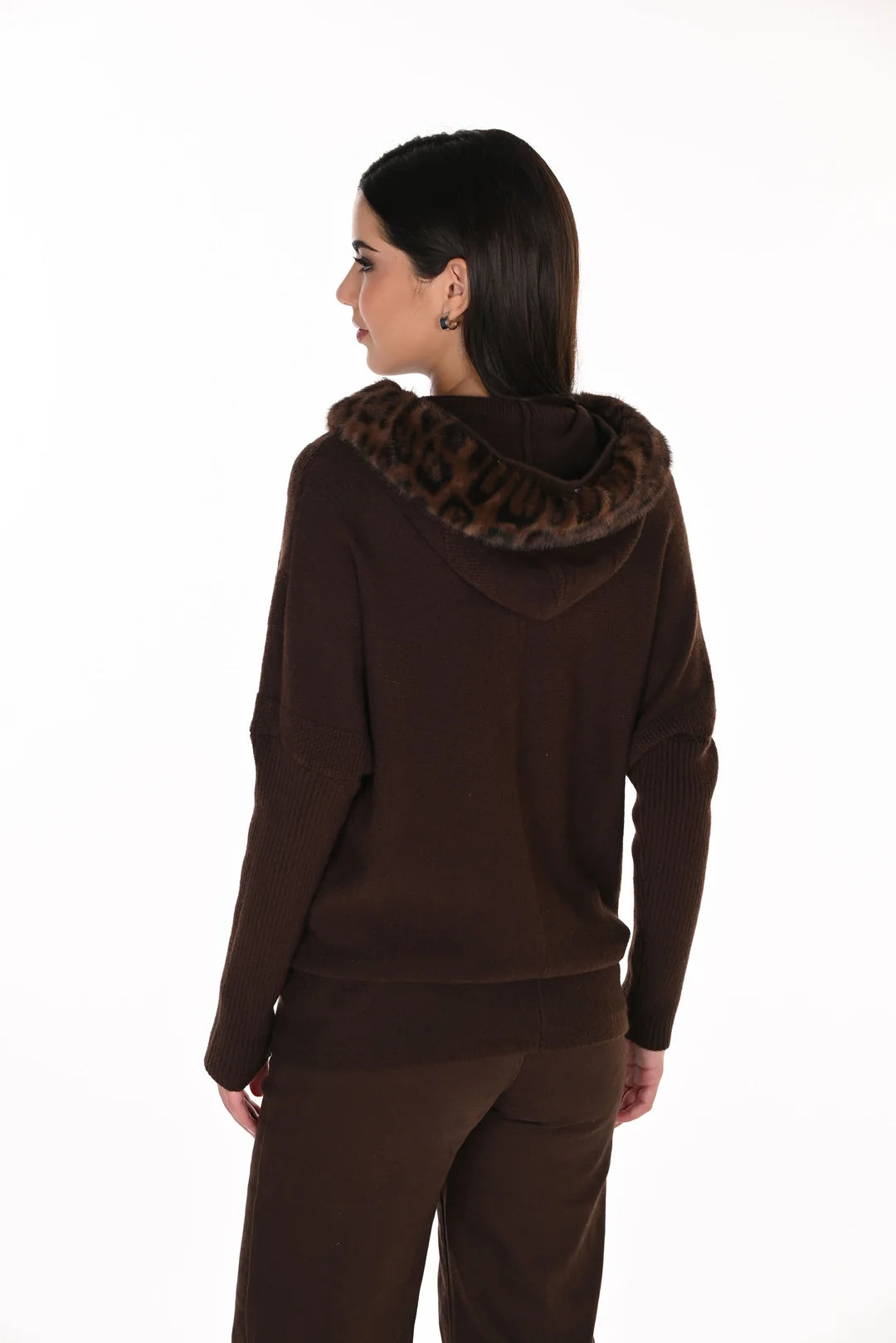 JERSEY CON CAPUCHA MOCA