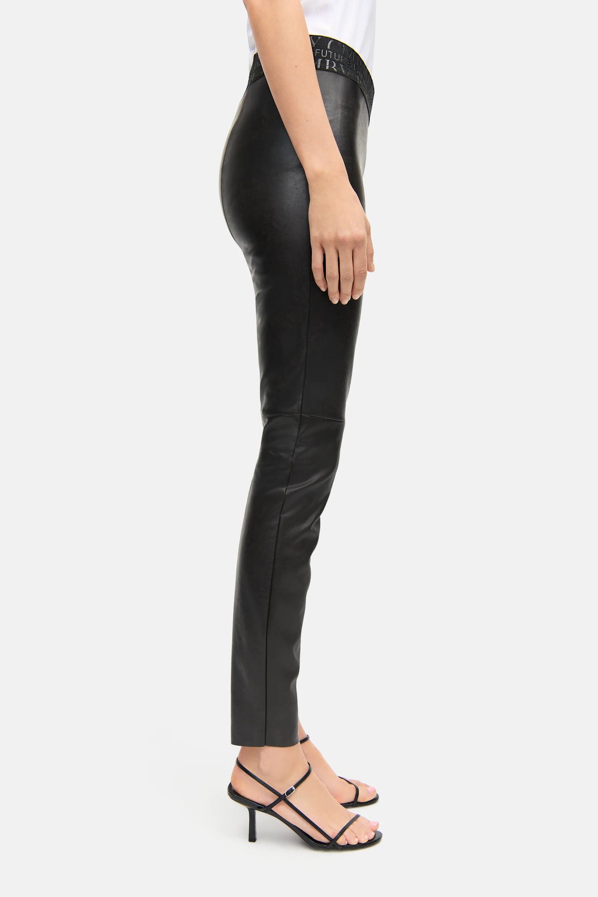 PANTALON NEGRO RANDA