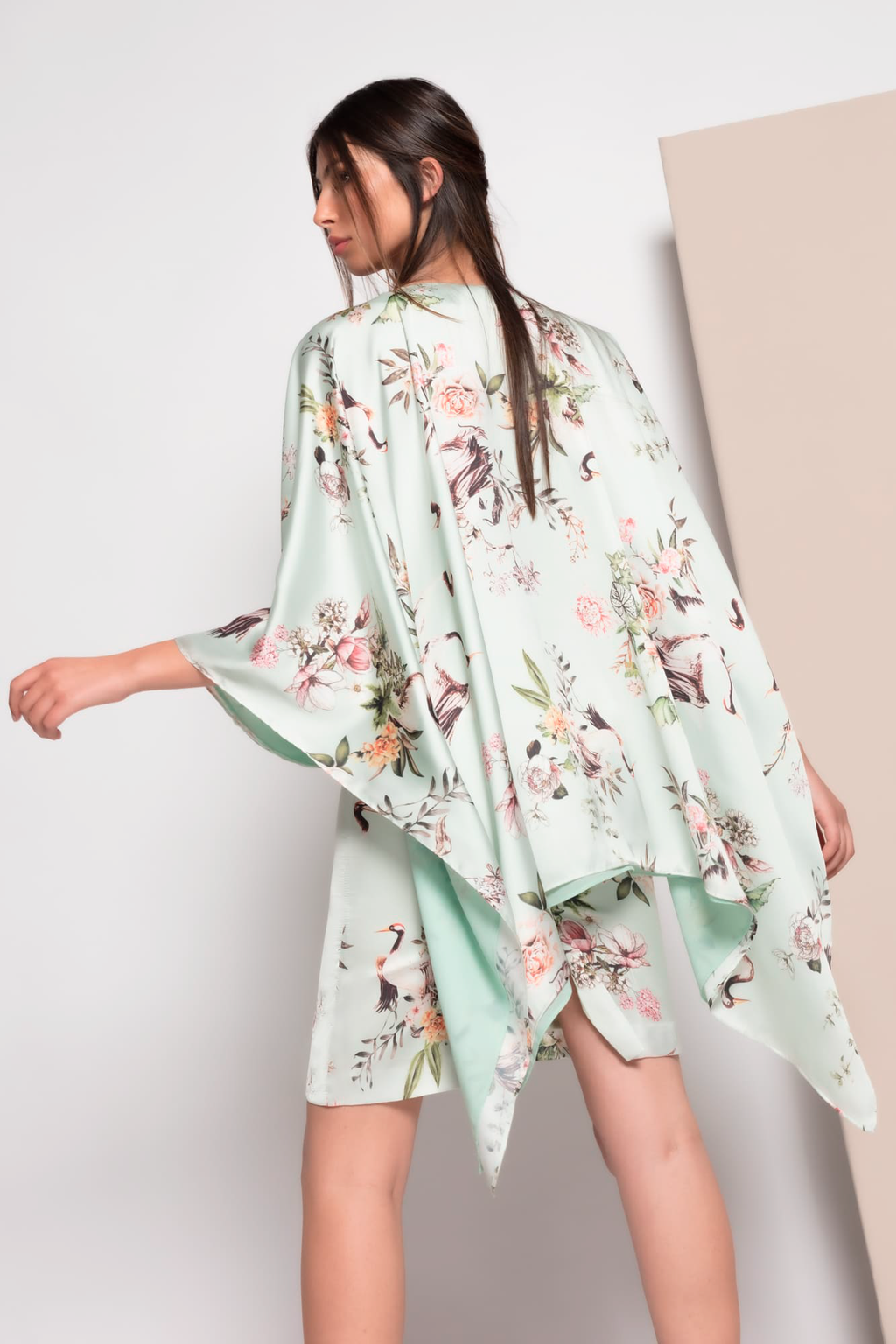 VESTIDO KIMONO